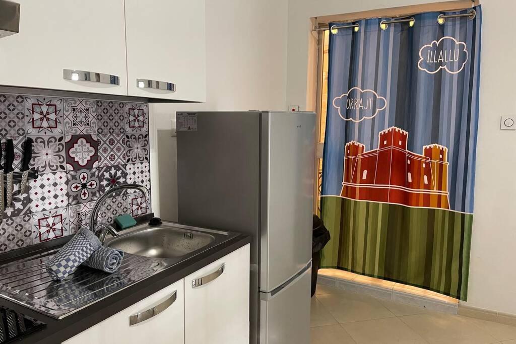 2 Bed Apt In Heart Of St Julians - 5Min From Seafront Saint Julian's Eksteriør bilde