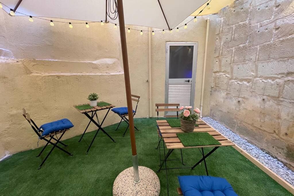 2 Bed Apt In Heart Of St Julians - 5Min From Seafront Saint Julian's Eksteriør bilde