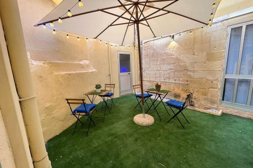 2 Bed Apt In Heart Of St Julians - 5Min From Seafront Saint Julian's Eksteriør bilde
